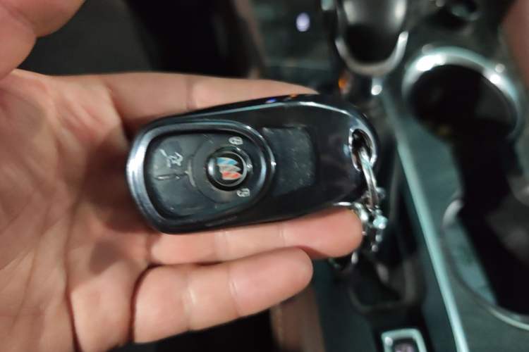 Used Buick Envision 2016 28T Four-Wheel Drive Luxury Model Vehicle Key