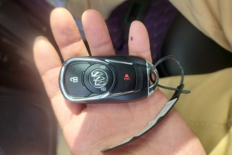 Used Buick Envision 2016 20T Two-Wheel Drive Leading Version Vehicle Key