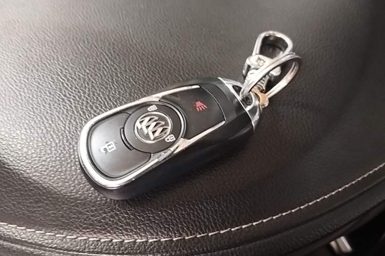 Used Buick Envision 2016 20T Two-Wheel-Drive Elite Model Vehicle Key