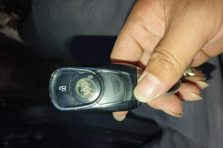 Used Buick Envision 2016 20T Two-Wheel Drive Leading Version Vehicle Key