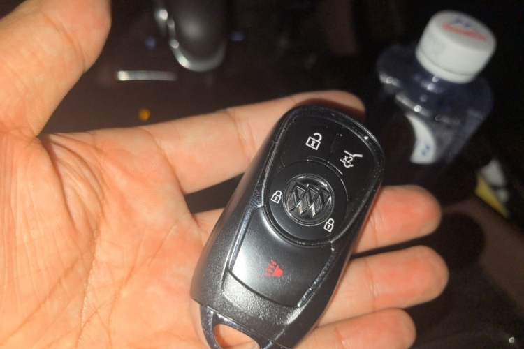 Used Buick Envision 2016 28T Four-Wheel Drive Luxury Model Vehicle Key