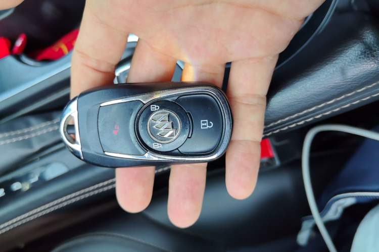 Used Buick Envision 2016 20T Two-Wheel Drive Leading Version Vehicle Key