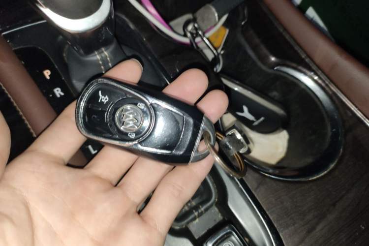 Used Buick Envision 2016 28T Four-Wheel Drive Luxury Model Vehicle Key