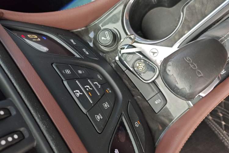 Used Buick Envision 2016 20T Two-Wheel-Drive Elite Model Vehicle Key
