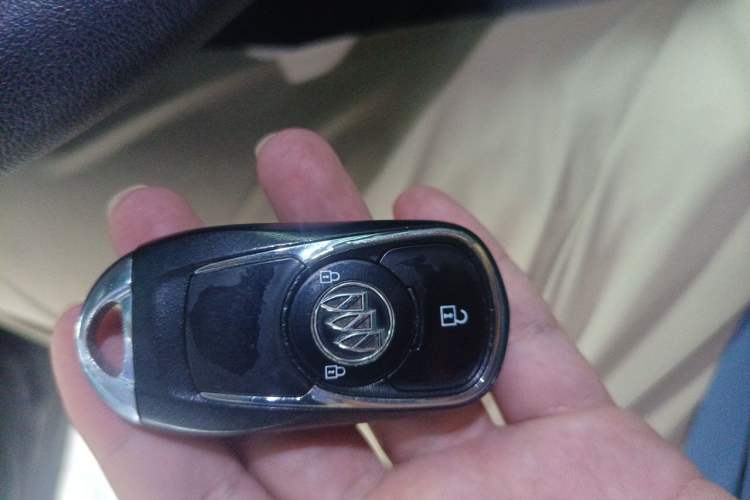 Used Buick Envision 2016 20T Two-Wheel Drive Leading Version Vehicle Key