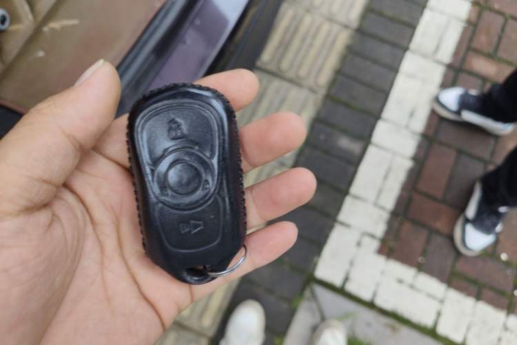 Used Buick Envision 2016 20T Two-Wheel Drive Leading Version Vehicle Key