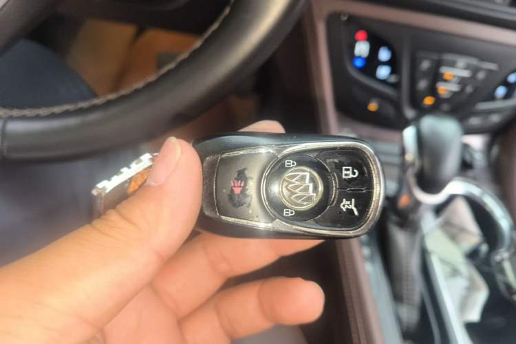 Used Buick Envision 2016 28T Four-Wheel Drive Luxury Model Vehicle Key