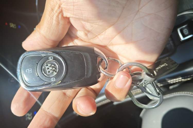 Used Buick Envision 2016 20T Two-Wheel Drive Leading Version Vehicle Key