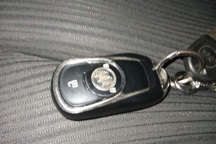 Used Buick Envision 2016 20T Two-Wheel Drive Leading Version Vehicle Key