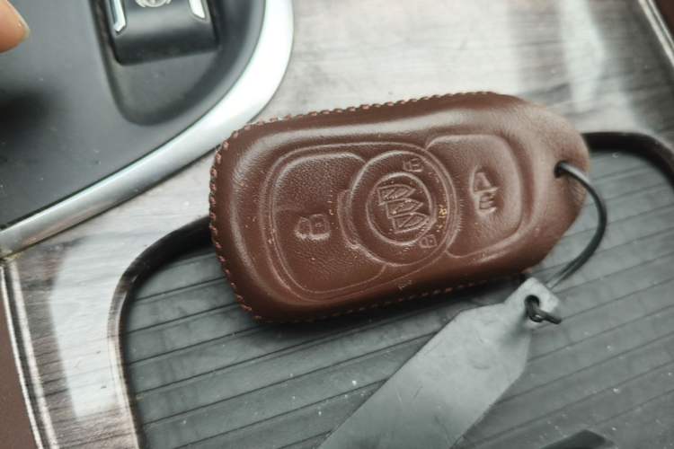 Used Buick Envision 2016 20T Two-Wheel-Drive Elite Model Vehicle Key