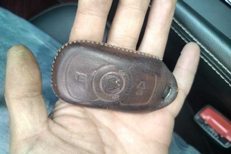 Used Buick Envision 2016 20T Two-Wheel Drive Leading Version Vehicle Key