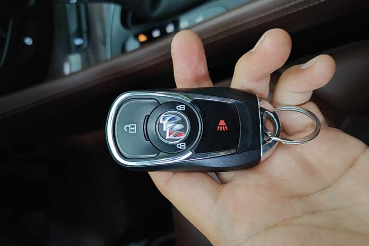 Used Buick Envision 2016 20T Two-Wheel-Drive Elite Model Vehicle Key