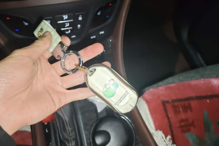 Used Buick Envision 2016 28T Four-Wheel Drive Elite Version Vehicle Key