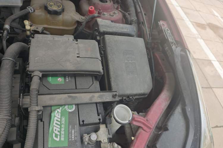 Used Buick Envision 2016 20T Two-Wheel-Drive Elite Model Engine Bay Left