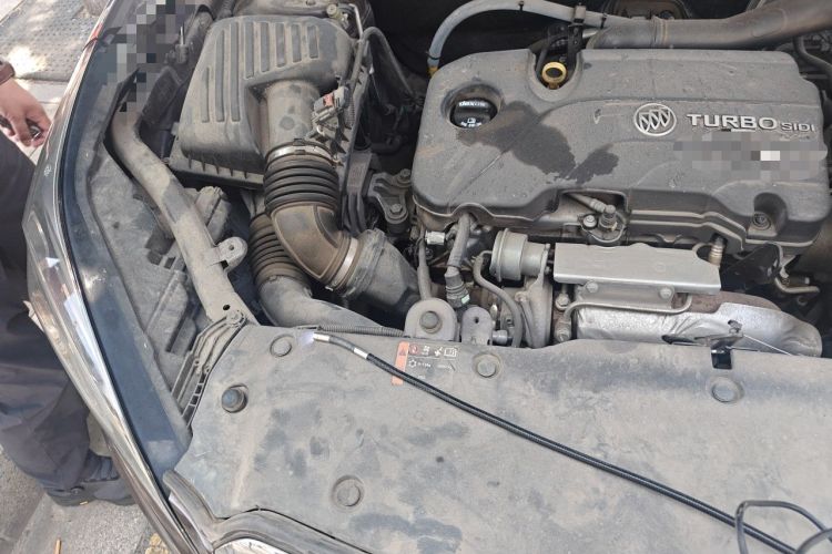 Used Buick Envision 2016 20T Two-Wheel Drive Leading Version Engine Bay Right