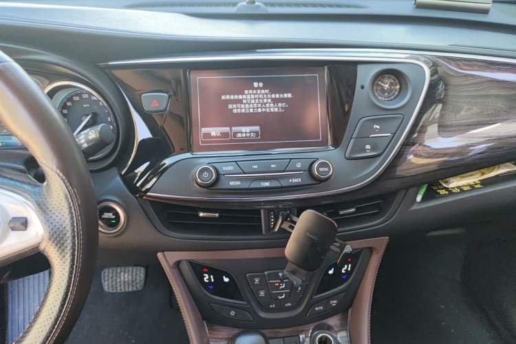 Used Buick Envision 2016 28T Four-Wheel Drive Elite Version Audio And AC Panel
