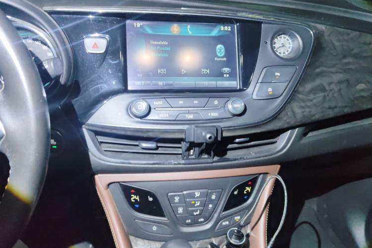Used Buick Envision 2016 20T Two-Wheel-Drive Elite Model Audio And AC Panel