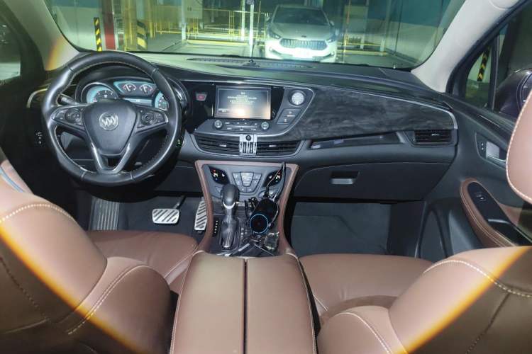 Used Buick Envision 2016 20T Two-Wheel-Drive Elite Model Center Console