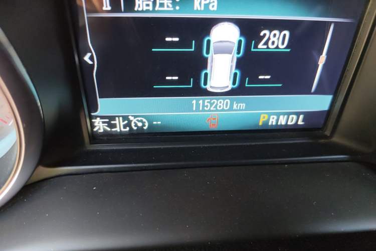 Used Buick Envision 2016 28T Four-Wheel Drive Elite Version Odometer Close Up