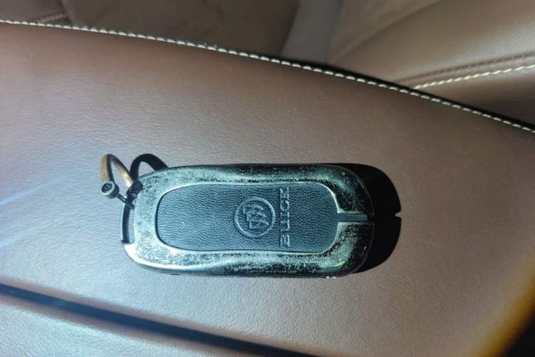 Used Buick Envision 2016 20T Two-Wheel-Drive Elite Model Vehicle Key