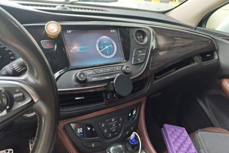 Used Buick Envision 2016 20T Two-Wheel-Drive Elite Model Audio And AC Panel