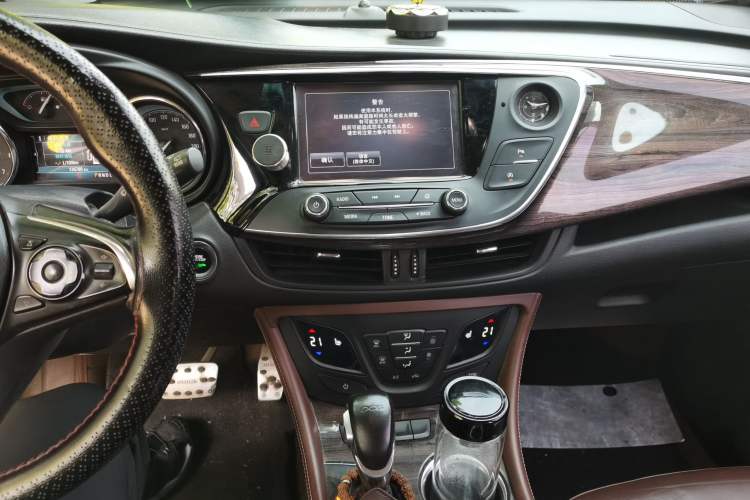 Used Buick Envision 2016 20T Two-Wheel-Drive Elite Model Audio And AC Panel