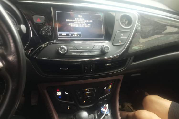 Used Buick Envision 2016 28T Four-Wheel Drive Elite Version Audio And AC Panel