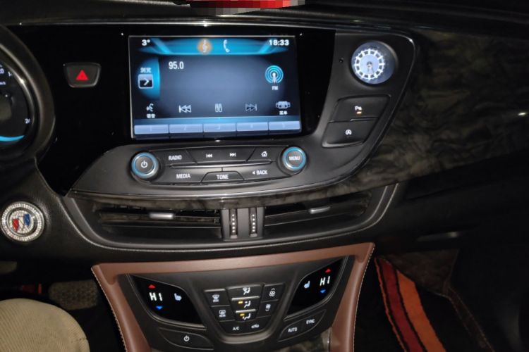 Used Buick Envision 2016 20T Two-Wheel Drive Leading Version Audio And AC Panel