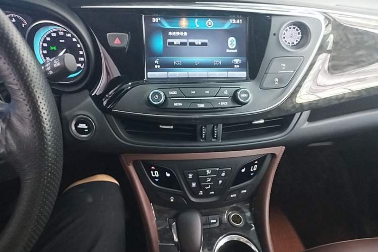 Used Buick Envision 2016 28T Four-Wheel Drive Elite Version Audio And AC Panel