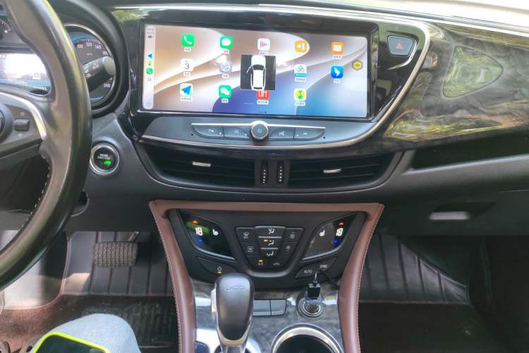 Used Buick Envision 2016 20T Two-Wheel-Drive Elite Model Audio And AC Panel