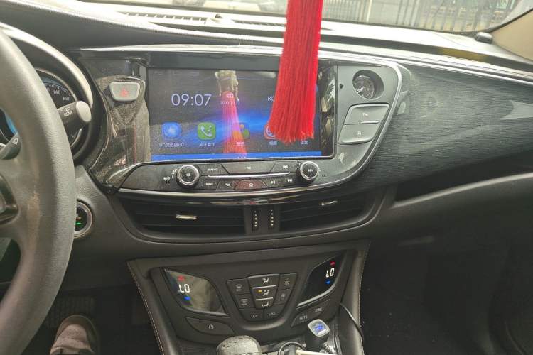 Used Buick Envision 2016 20T Two-Wheel Drive Leading Version Audio And AC Panel