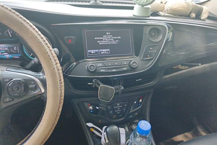 Used Buick Envision 2016 20T Two-Wheel-Drive Elite Model Audio And AC Panel