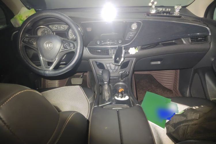 Used Buick Envision 2016 20T Two-Wheel Drive Leading Version Center Console