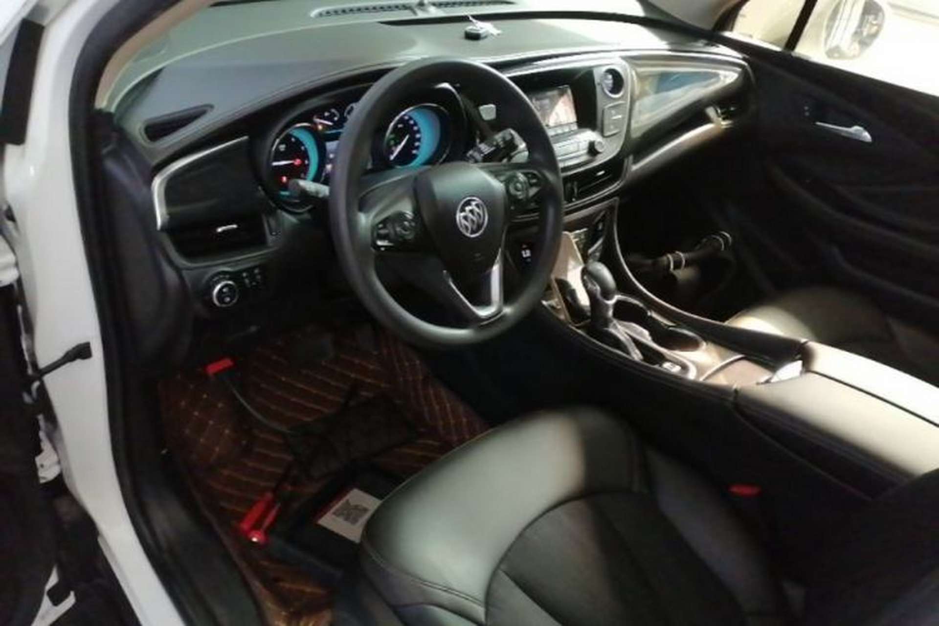 Used Buick Envision 2016 20T Two-Wheel Drive Leading Version Center Console