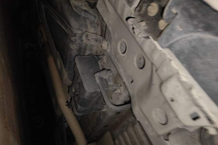 Used Buick Envision 2016 20T Two-Wheel Drive Leading Version Chassis Rear Left
