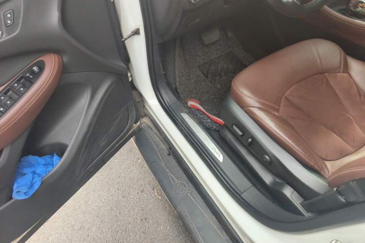 Used Buick Envision 2016 20T Two-Wheel-Drive Elite Model Driver Seat