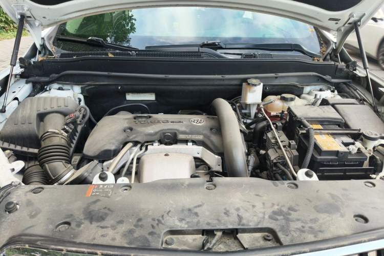Used Buick Envision 2016 28T Four-Wheel Drive Elite Version Engine Bay