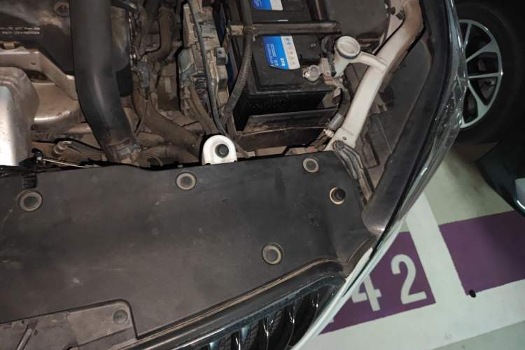 Used Buick Envision 2016 28T Four-Wheel Drive Elite Version Engine Bay Left