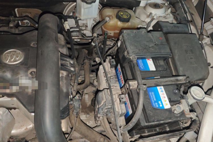 Used Buick Envision 2016 28T Four-Wheel Drive Elite Version Engine Bay Left