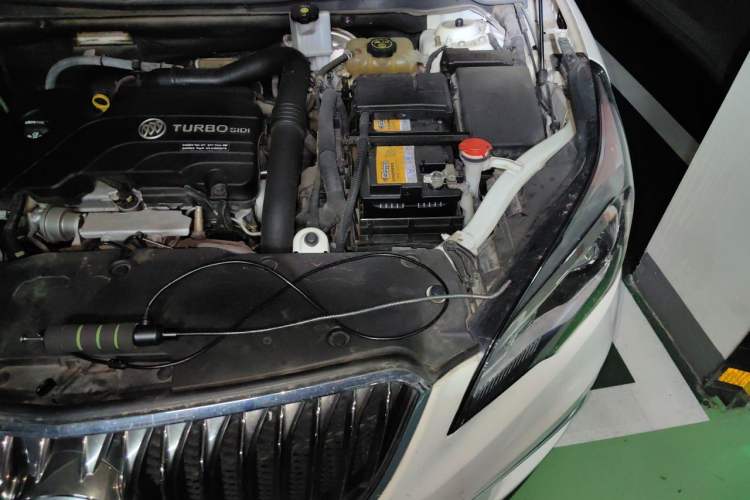 Used Buick Envision 2016 20T Two-Wheel Drive Leading Version Engine Bay Left