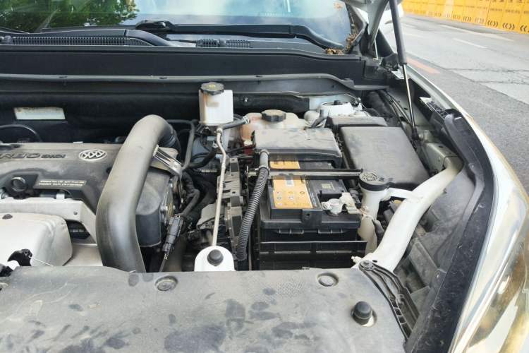 Used Buick Envision 2016 28T Four-Wheel Drive Elite Version Engine Bay Left
