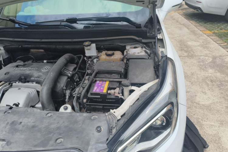 Used Buick Envision 2016 28T Four-Wheel Drive Elite Version Engine Bay Left
