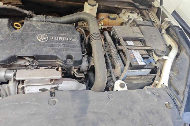 Used Buick Envision 2016 20T Two-Wheel-Drive Elite Model Engine Bay Left