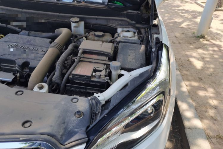 Used Buick Envision 2016 20T Two-Wheel-Drive Elite Model Engine Bay Left