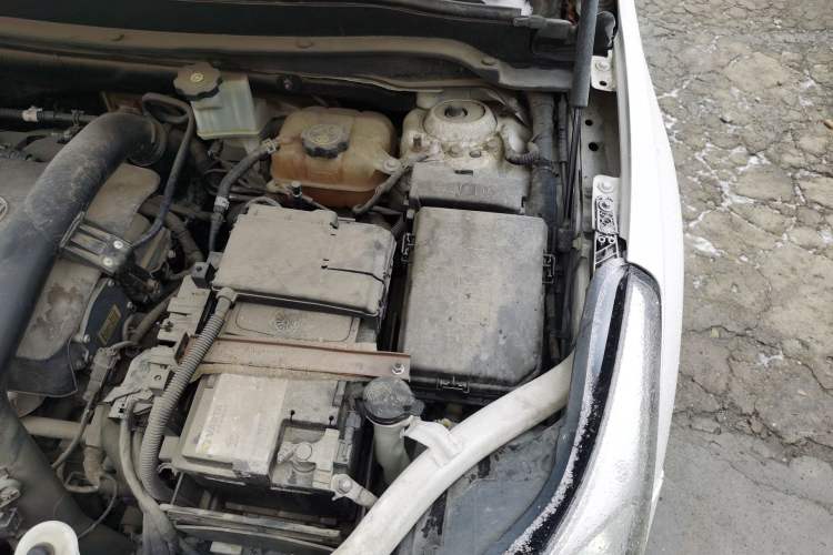 Used Buick Envision 2016 28T Four-Wheel Drive Elite Version Engine Bay Left