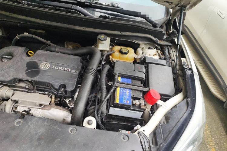 Used Buick Envision 2016 20T Two-Wheel Drive Leading Version Engine Bay Left