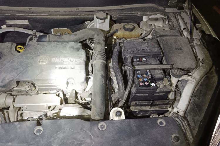Used Buick Envision 2016 20T Two-Wheel-Drive Elite Model Engine Bay Left