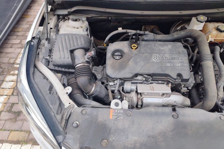 Used Buick Envision 2016 20T Two-Wheel-Drive Elite Model Engine Bay Right