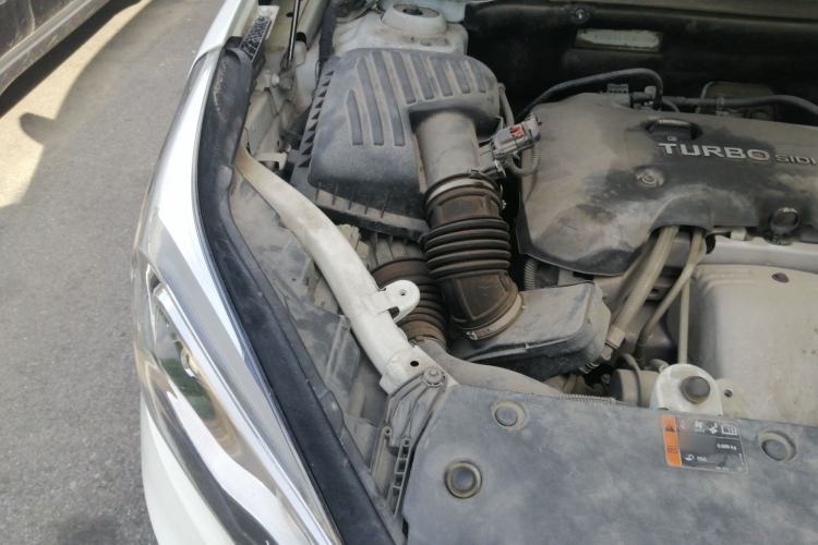Used Buick Envision 2016 28T Four-Wheel Drive Elite Version Engine Bay Right