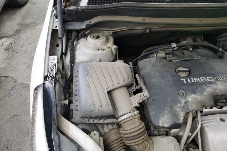 Used Buick Envision 2016 28T Four-Wheel Drive Elite Version Engine Bay Right